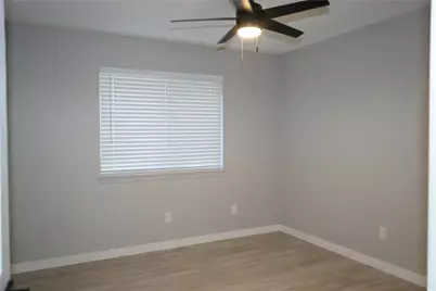 5811 Sterling Green Trail, Arlington, TX 76017 - Photo 5