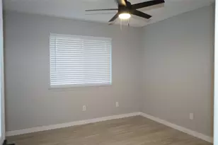 5811 Sterling Green Trail, Arlington, TX 76017 - Photo 5