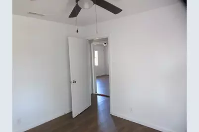 2655 Ash Crescent Street, Fort Worth, TX 76104 - Photo 11