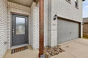 305 Honeysuckle Ln, Princeton, TX 75407 - Photo 5