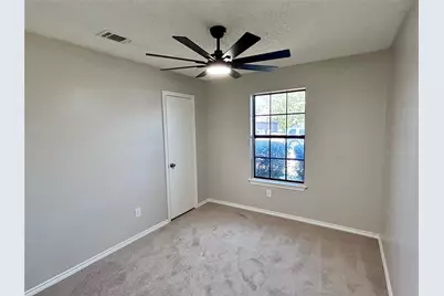 302 Monica Street, Glenn Heights, TX 75154 - Photo 15