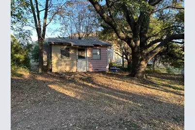 306 Bounding Main Street, Gun Barrel City, TX 75156 - Photo 5