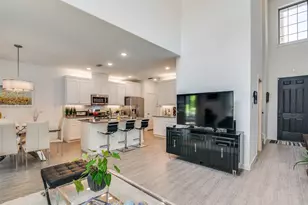 2724 N Splendor Dr, Little Elm, TX 75068 - Photo 7