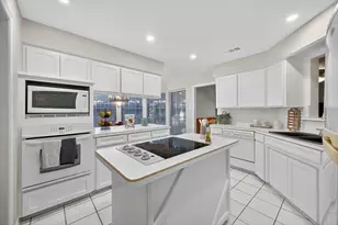 5112 Misty Wood Dr, Arlington, TX 76017 - Photo 9