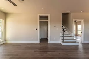 9100 Cherokee Ct, Rio Vista, TX 76093 - Photo 7