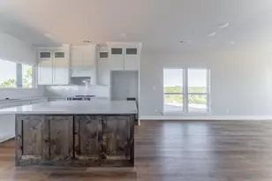 9100 Cherokee Ct, Rio Vista, TX 76093 - Photo 13