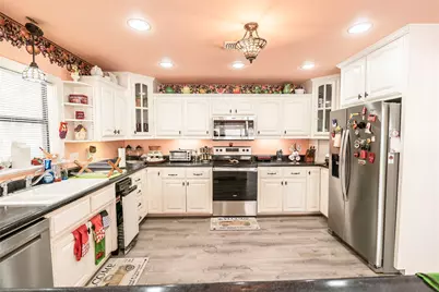 121 Fairway Drive, Nocona, TX 76255 - Photo 11