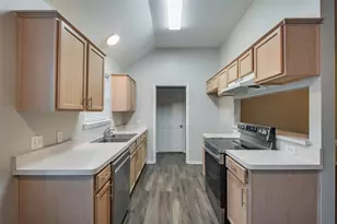 3205 Carverly Ave, Fort Worth, TX 76119 - Photo 5