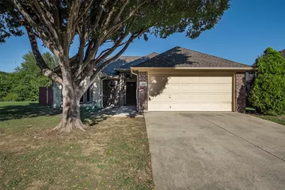 3205 Carverly Avenue, Fort Worth, TX 76119 - Photo 1