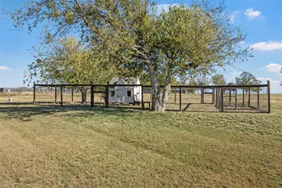 188 Twin Bends Drive, Crawford, TX 76638 - Photo 29