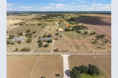 188 Twin Bends Drive, Crawford, TX 76638 - Photo 35