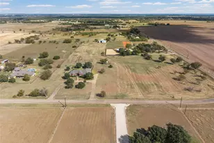 188 Twin Bends Dr, Crawford, TX 76638 - Photo 35