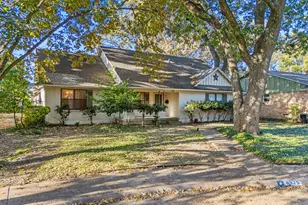 6925 Galemeadow Cir, Dallas, TX 75214 - Photo 3