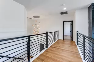 10923 Marsh Ln, Dallas, TX 75229 - Photo 17