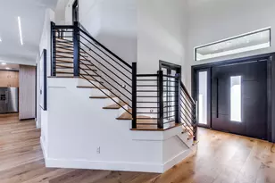 10923 Marsh Ln, Dallas, TX 75229 - Photo 3