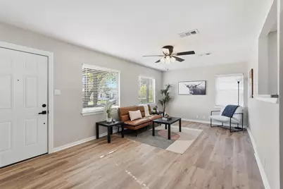 3307 Dawes Drive, Dallas, TX 75211 - Photo 11