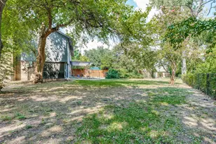 1906 Westcreek Dr, Garland, TX 75042 - Photo 27