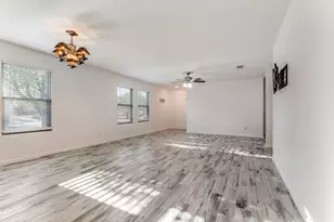 1112 Day Dream Dr, Fort Worth, TX 76052 - Photo 25