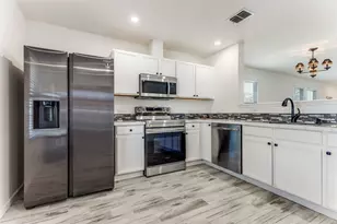 1112 Day Dream Dr, Fort Worth, TX 76052 - Photo 11