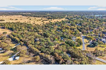 329 Comanche Drive, Lake Kiowa, TX 76240 - Photo 31