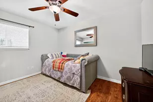 329 Comanche Dr, Lake Kiowa, TX 76240 - Photo 19