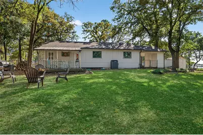 329 Comanche Drive, Lake Kiowa, TX 76240 - Photo 29