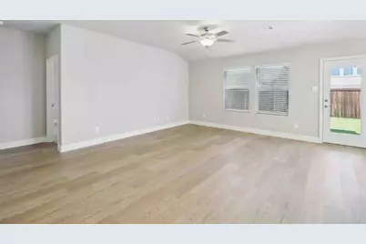 1023 Emberwood Drive, McKinney, TX 75069 - Photo 9