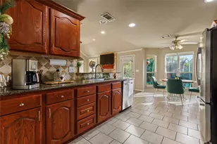 3144 Lippizan St, Robinson, TX 76706 - Photo 13