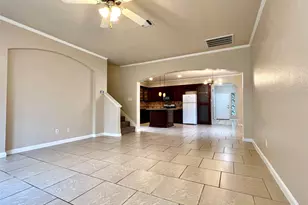 2639 Blackstone Dr, Grand Prairie, TX 75052 - Photo 9