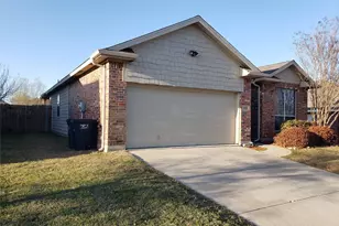 820 Poncho Ln, Fort Worth, TX 76052 - Photo 3