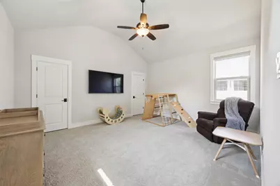 107 W Peach Street, Grapevine, TX 76051 - Photo 15