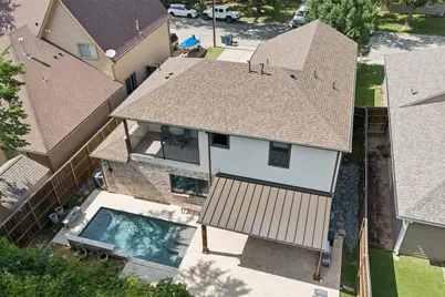 107 W Peach Street, Grapevine, TX 76051 - Photo 25