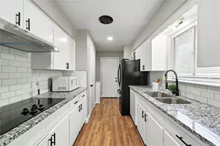 214 W Dorris Dr, Grand Prairie, TX 75051 - Photo 7