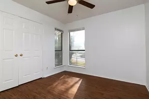 2104 Park Willow Ln, Arlington, TX 76011 - Photo 15