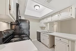 2505 Wedglea Dr, Dallas, TX 75211 - Photo 15