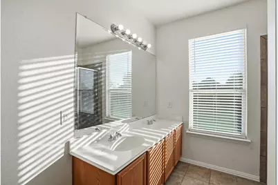 5860 Barrier Reef Drive, Fort Worth, TX 76179 - Photo 7