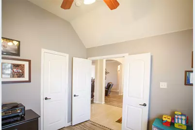 818 N Tejas Drive, Sanger, TX 76266 - Photo 5