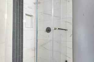 82 E Mountain Creek Dr E, Grand Prairie, TX 75052 - Photo 17