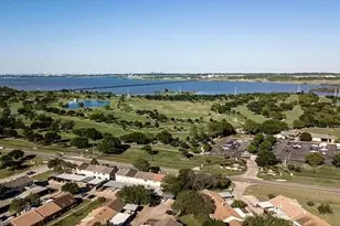 82 E Mountain Creek Dr E, Grand Prairie, TX 75052 - Photo 27