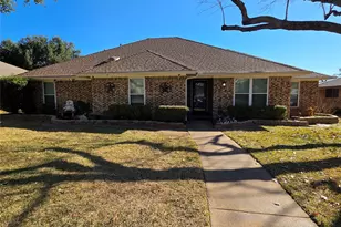 2008 Iron Horse Ct, Arlington, TX 76017 - Photo 1