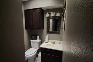 2008 Iron Horse Ct, Arlington, TX 76017 - Photo 13