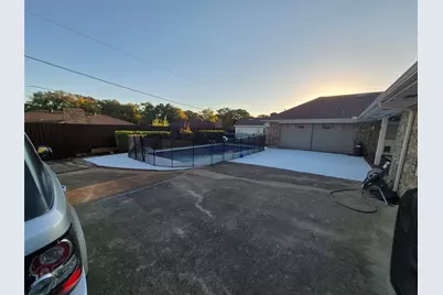 2008 Iron Horse Court, Arlington, TX 76017 - Photo 3