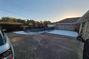 2008 Iron Horse Ct, Arlington, TX 76017 - Photo 3