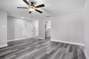 2217 Honey Creek Ln, Arlington, TX 76006 - Photo 19