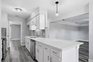 2217 Honey Creek Ln, Arlington, TX 76006 - Photo 9