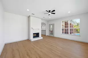 2705 Redstone Dr, Arlington, TX 76001 - Photo 17