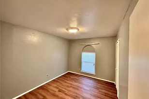 705 Edelweiss Dr, Grand Prairie, TX 75052 - Photo 9