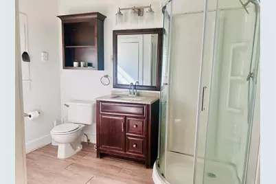 735 N Robinson Street, Cleburne, TX 76031 - Photo 21