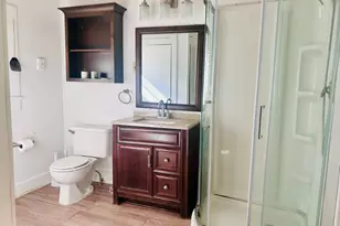 735 N Robinson St, Cleburne, TX 76031 - Photo 21