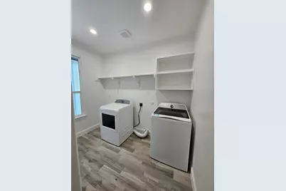 2311 Benbrook Drive, Fort Worth, TX 76110 - Photo 5